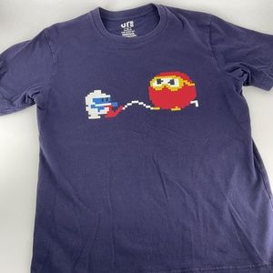Uniqlo Dig Dug video game graphic t-shirt MENS small